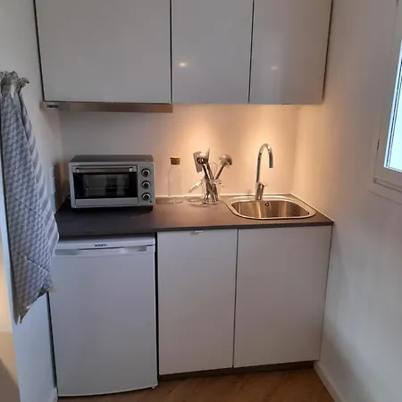 Apartmán Mini-lejlighed Med Kokken - Delt Bad Og Toilet Med Nabolejlighed *